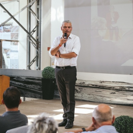 Größeres Bild ansehen