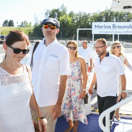 Größeres Bild ansehen