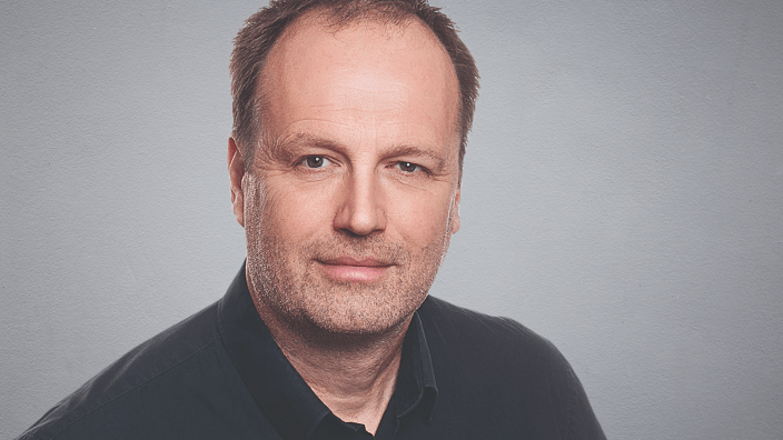 Dr. Paul Schenk